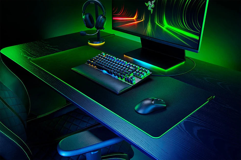Razer Viper V2 Pro Hyperspeed Wireless Gaming Mouse: 58g Ultra Lightweight - Optical Switches Gen-3 - 30K DPI Optical Sensor
